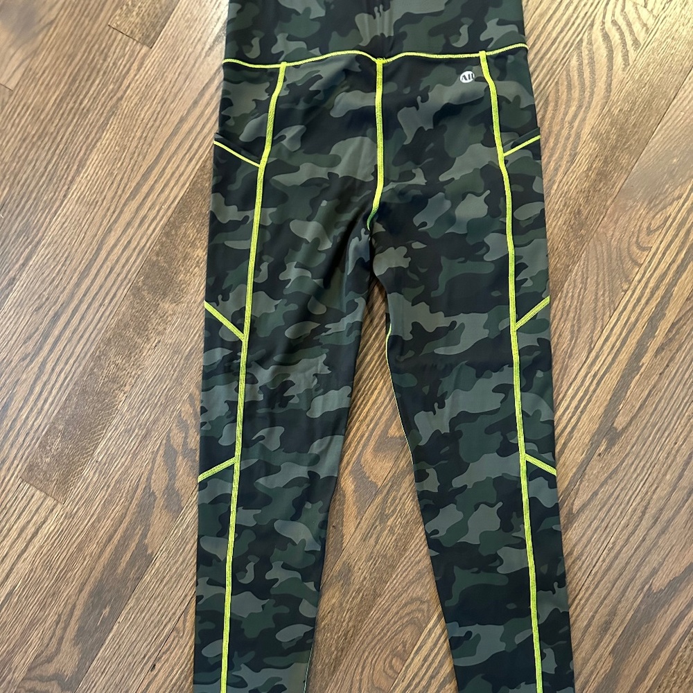 Camo All Access(Bandier) leggings